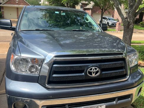 Used 2010 Toyota Tundra SR5 image 1