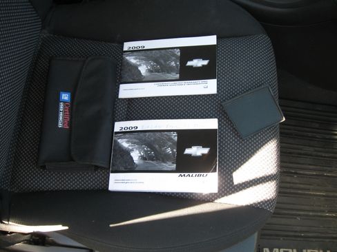 Used 2009 Chevrolet Malibu LT image 18