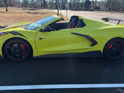 Used 2023 Chevrolet Corvette Stingray Premium Conv w/ Z51 Performance Package image 5