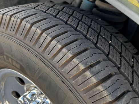 Used 2003 Ford F250 XLT image 5