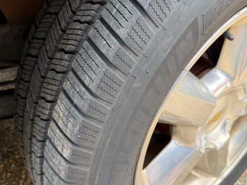 Used 2014 Chevrolet Suburban LT w/ Luxury Package image 15