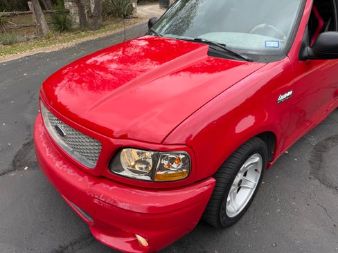 Used 1999 Ford F150 Lightning image 14