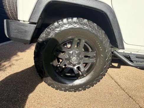 Used 2008 Jeep Wrangler Unlimited X AWD/4WD image 9