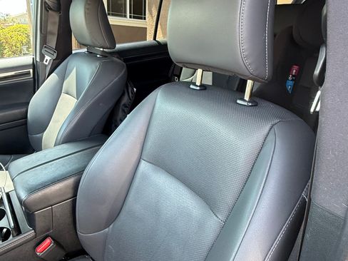Used 2022 Lexus GX 460 Premium w/ Premium Plus Package AWD/4WD image 13
