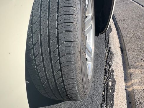 Used 2005 Dodge Magnum R/T w/ Convenience Group II image 8