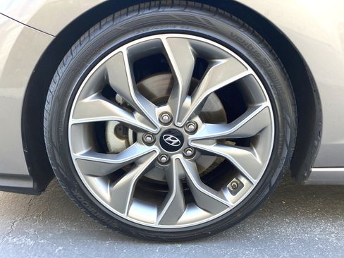 Used 2020 Hyundai Elantra GT N Line image 14