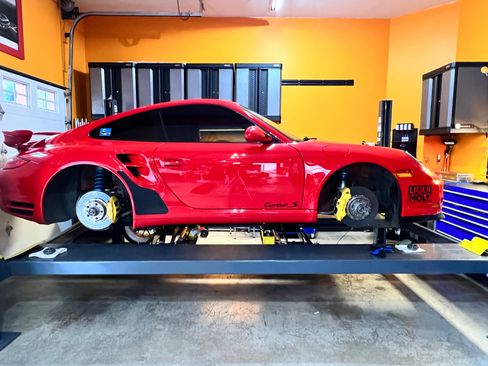 Used 2012 Porsche 911 Turbo S image 9