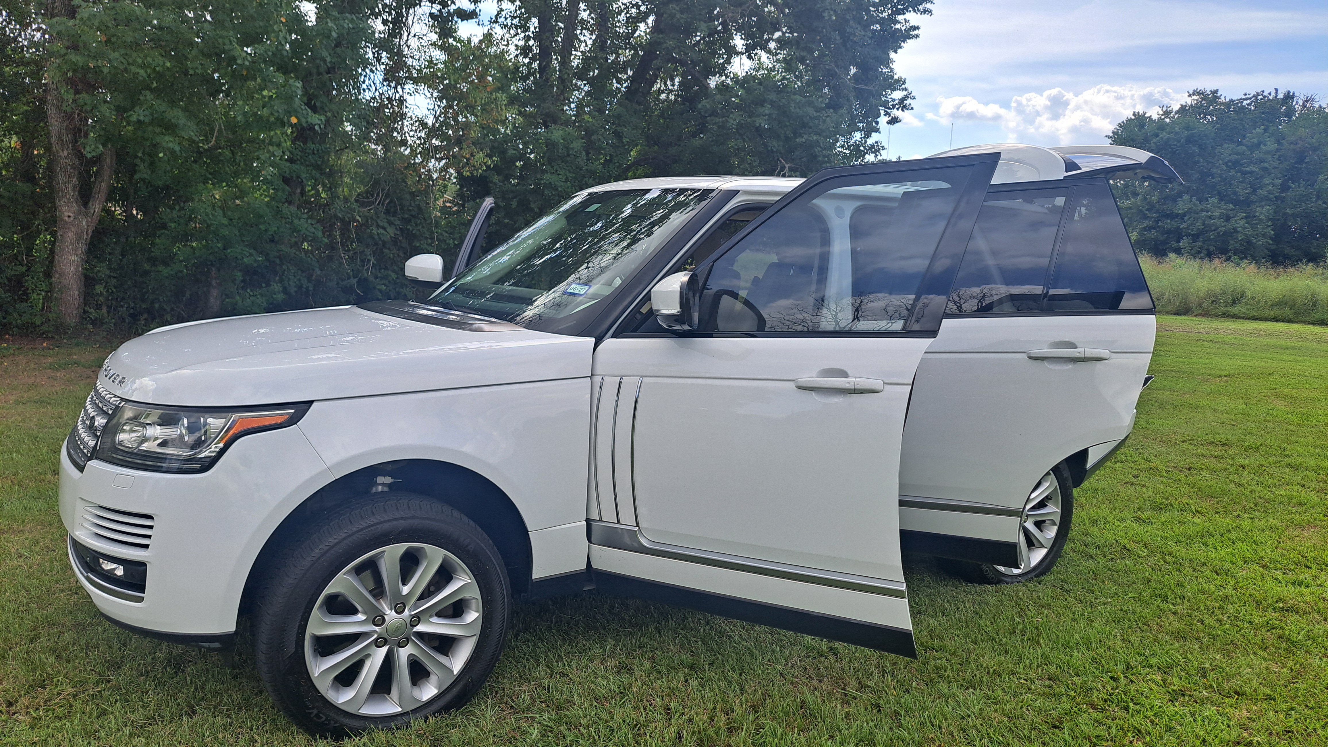 Used 2015 Land Rover Range Rover HSE AWD/4WD image 15