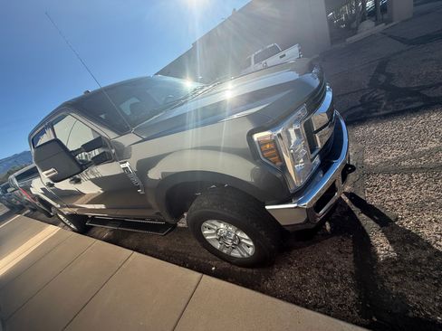 Used 2018 Ford F250 XLT w/ XLT Value Package image 6