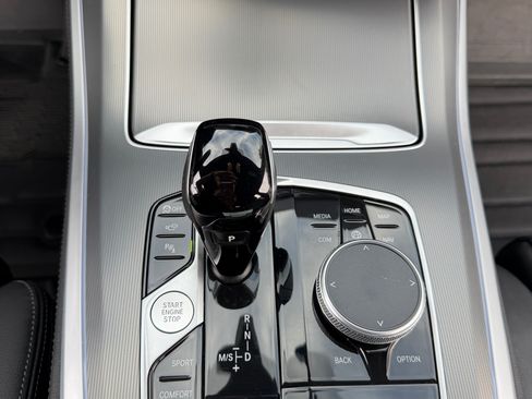 Used 2022 BMW X5 sDrive40i w/ M Sport Package image 8