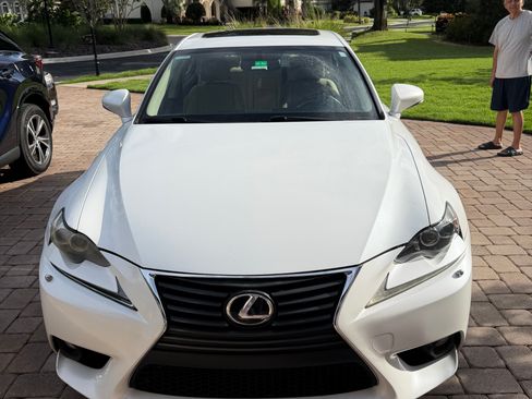 Used 2014 Lexus IS 250 AWD w/ Navigation Package image 2