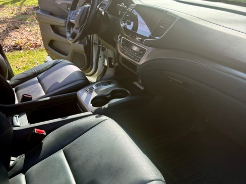 Used 2022 Honda Pilot Special Edition image 18