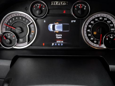 Used 2021 RAM 1500 Classic Warlock w/ Electronics Group image 5