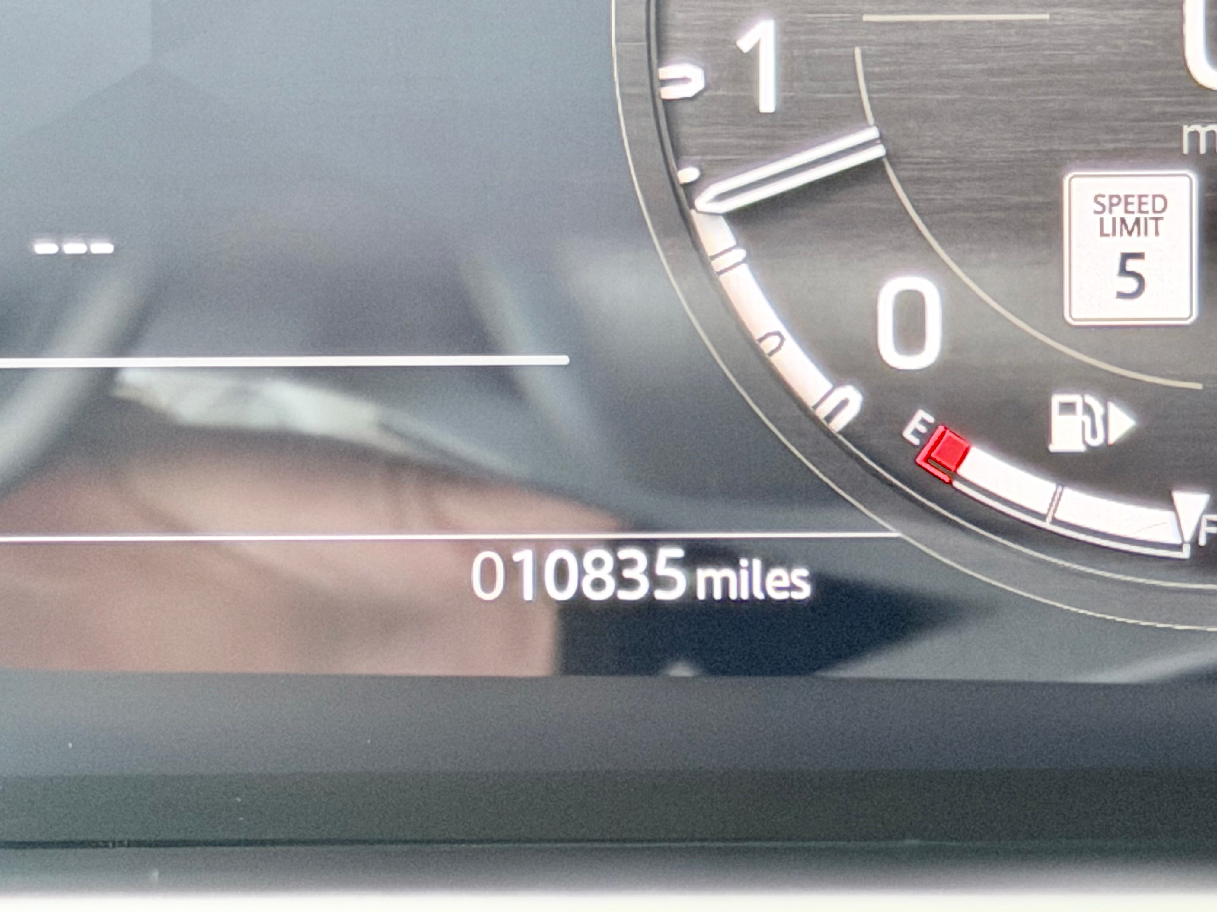Used 2024 Land Rover Defender 110 S AWD/4WD image 22