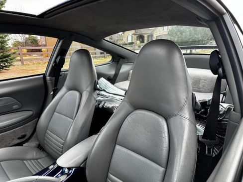 Used 2001 Porsche 911 Carrera image 10