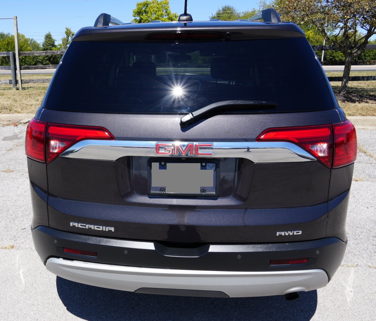 Used 2018 GMC Acadia SLE w/ Driver Alert Package I AWD/4WD image 8