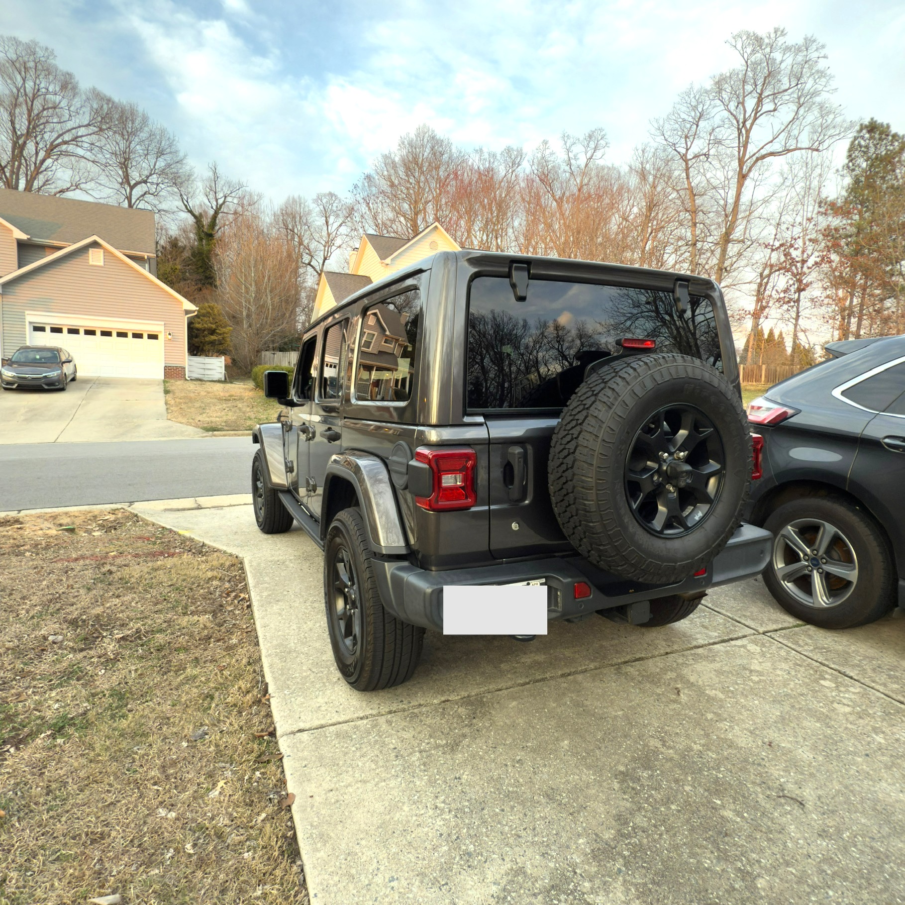 Used 2019 Jeep Wrangler Unlimited Sahara w/ Quick Order Package 24M Moab AWD/4WD image 5