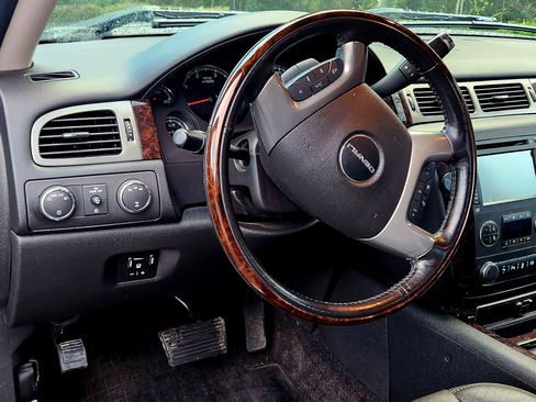 Used 2014 GMC Sierra 2500 Denali image 14