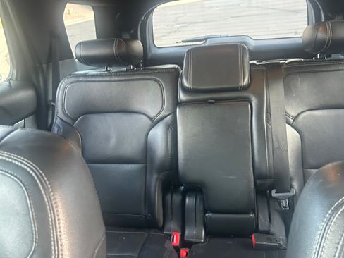 Used 2018 Ford Explorer Limited AWD/4WD image 10