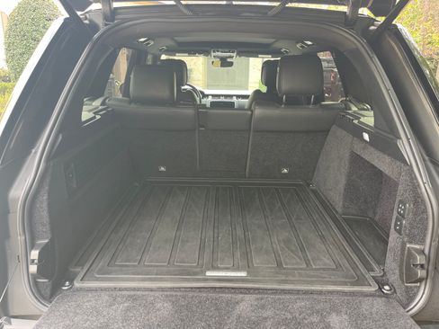 Used 2020 Land Rover Range Rover HSE image 23