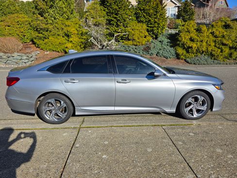 Used 2018 Honda Accord EX-L image 8