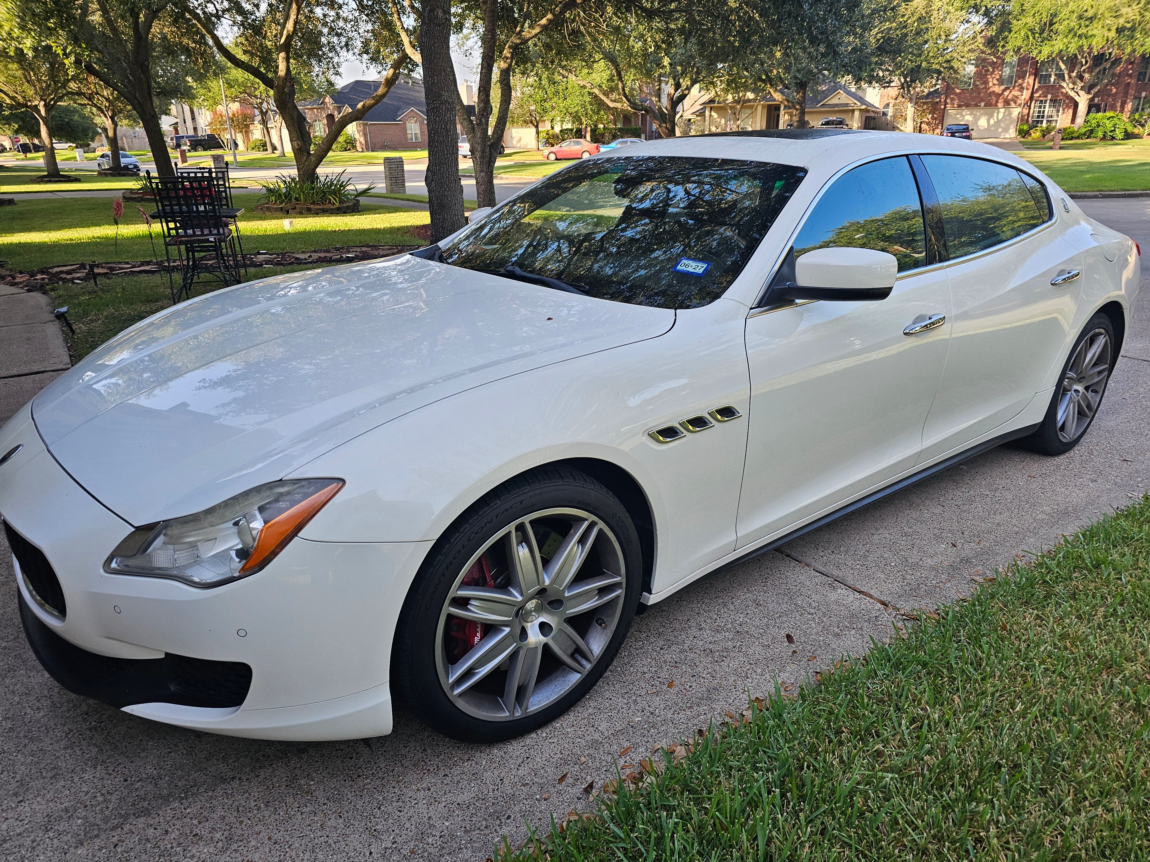 Used 2014 Maserati Quattroporte GTS RWD image 1