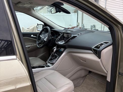 Used 2013 Ford Escape SEL image 10