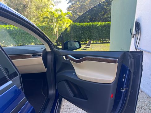 Used 2017 Tesla Model X 100D image 21