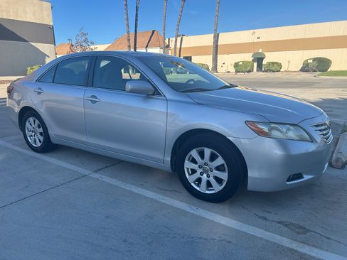 Used 2008 Toyota Camry LE image 4