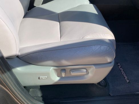 Used 2013 Toyota Tundra Platinum image 29