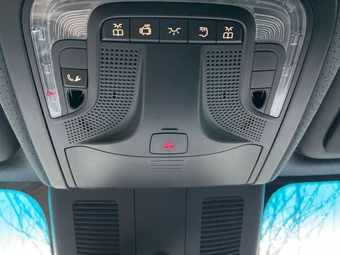 Used 2024 Mercedes-Benz Sprinter 2500 image 20