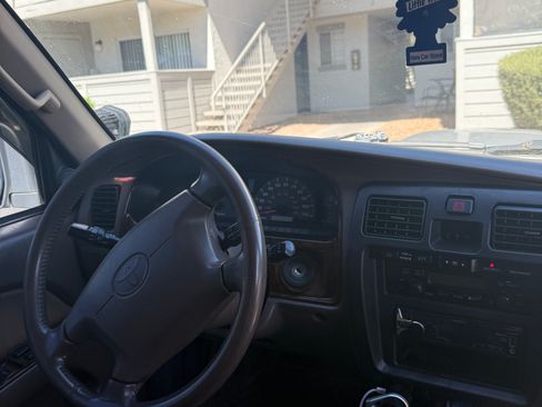 Used 1999 Toyota 4Runner Limited image 8