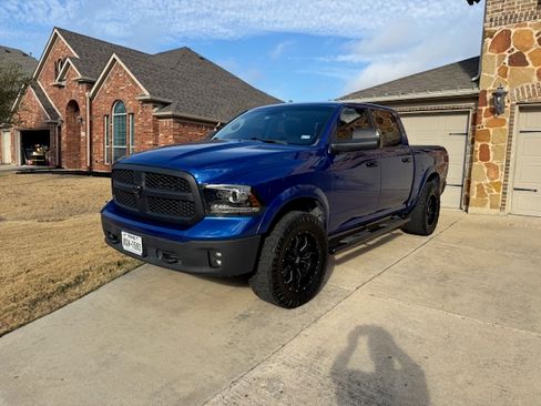 Used 2016 RAM 1500 Laramie w/ Convenience Group image 4