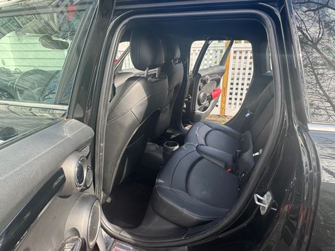 Used 2015 MINI Cooper S image 8