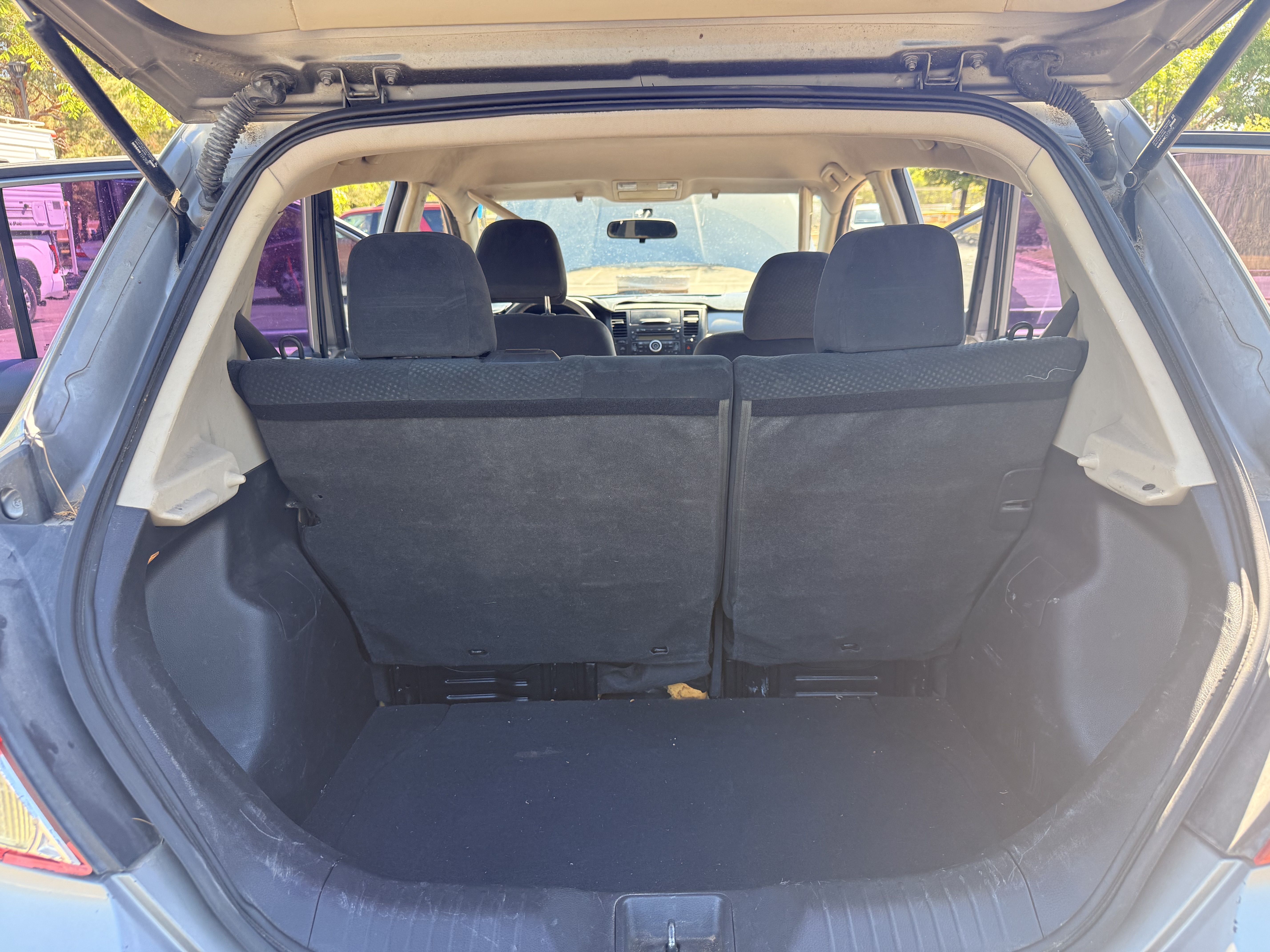 Used 2012 Nissan Versa 1.8 S w/ Special Edition Pkg FWD image 8