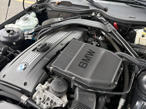 Used 2016 BMW Z4 sDrive35i RWD image 14