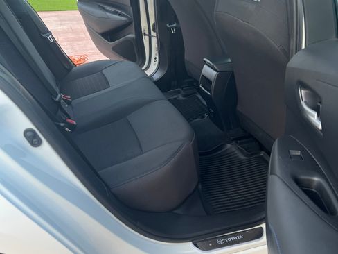 Used 2022 Toyota Corolla SE FWD image 18