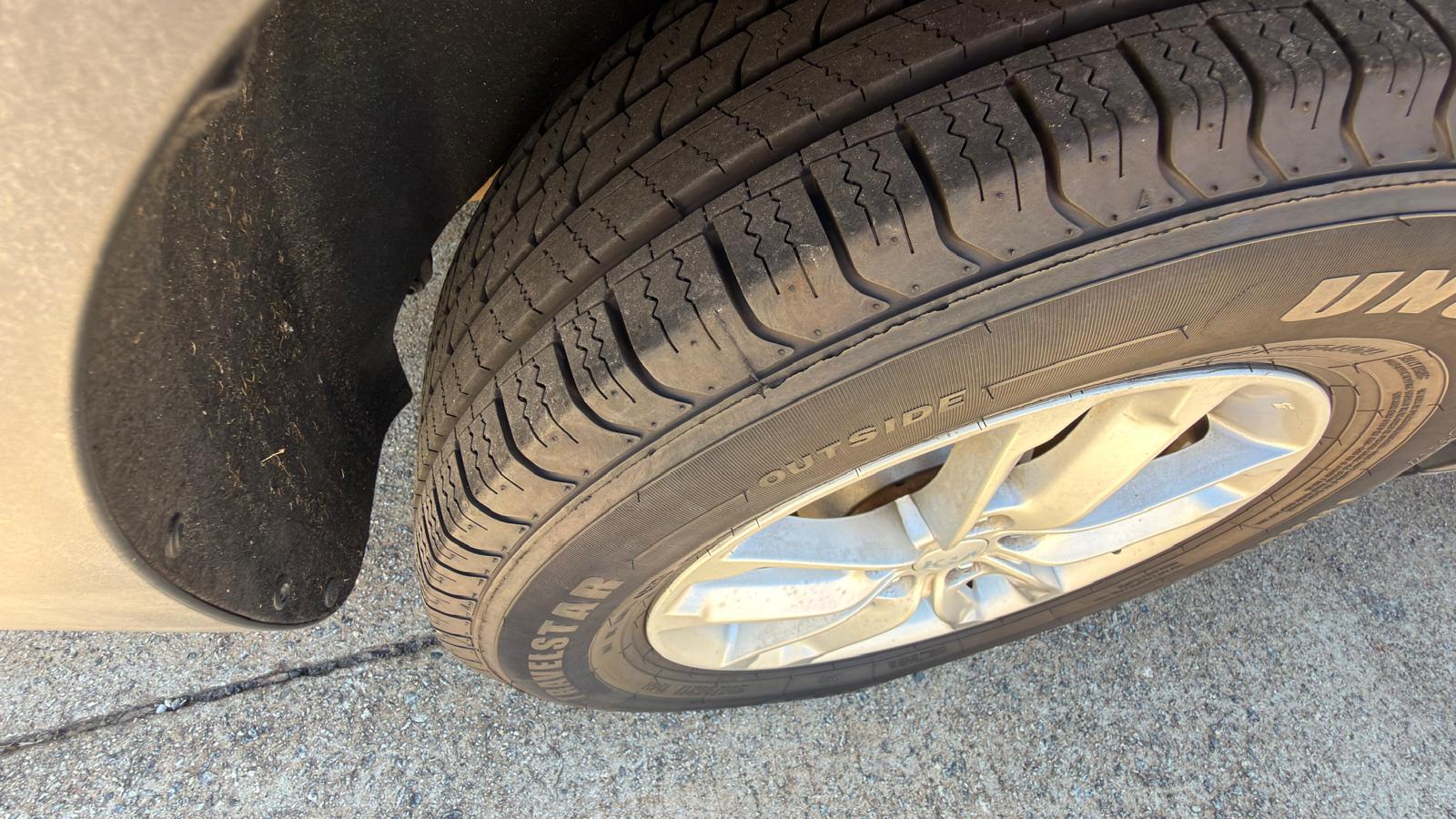 Used 2015 Kia Sorento LX FWD image 11
