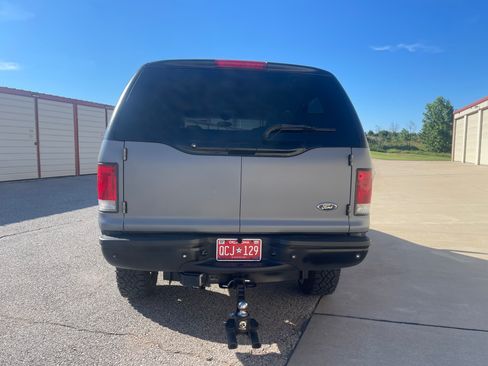 Used 2004 Ford Excursion Limited AWD/4WD image 4