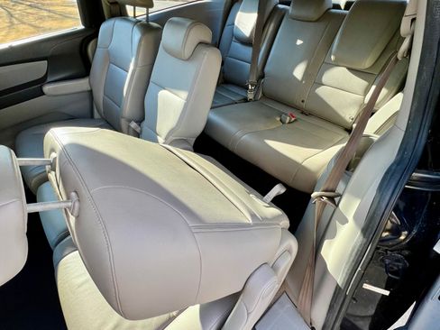 Used 2014 Honda Odyssey EX-L image 12