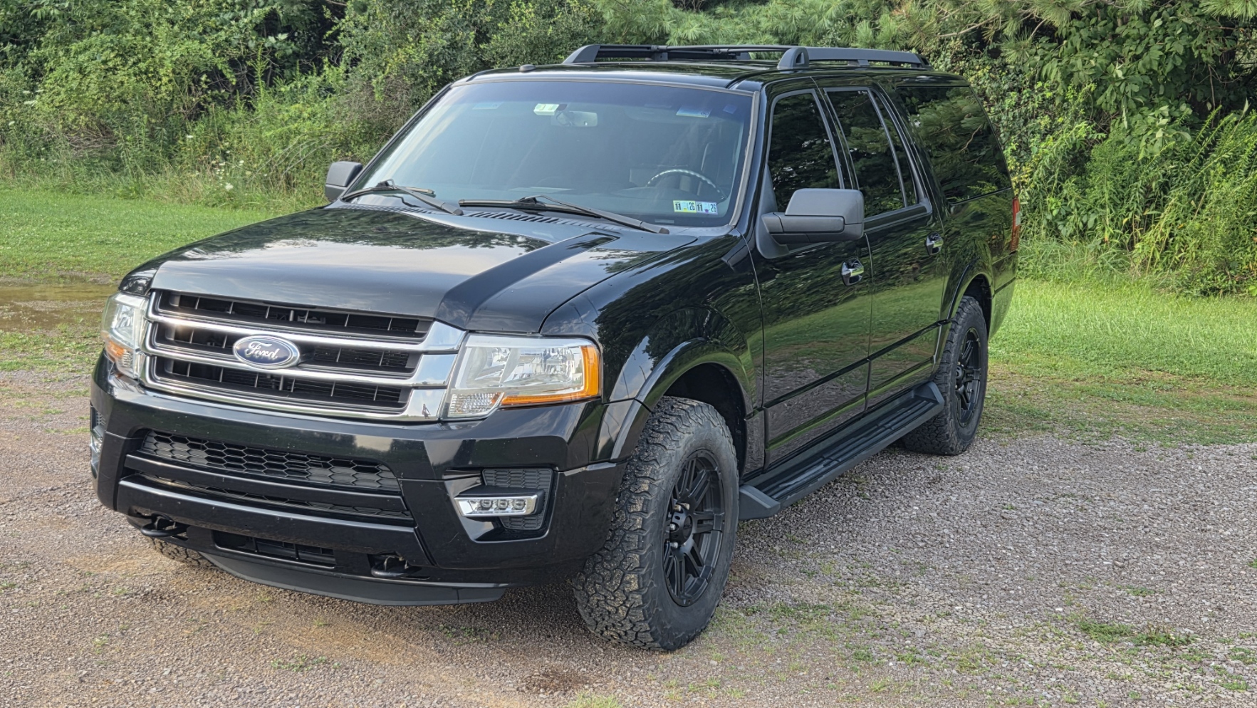 Used 2016 Ford Expedition EL XLT w/ Equipment Group 202A AWD/4WD image 1