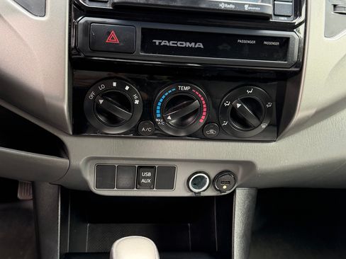Used 2015 Toyota Tacoma PreRunner w/ SR5 Package RWD image 8