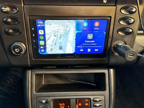 Used 2002 Porsche 911 Targa image 20