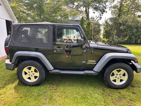 Used 2010 Jeep Wrangler Sport AWD/4WD image 5