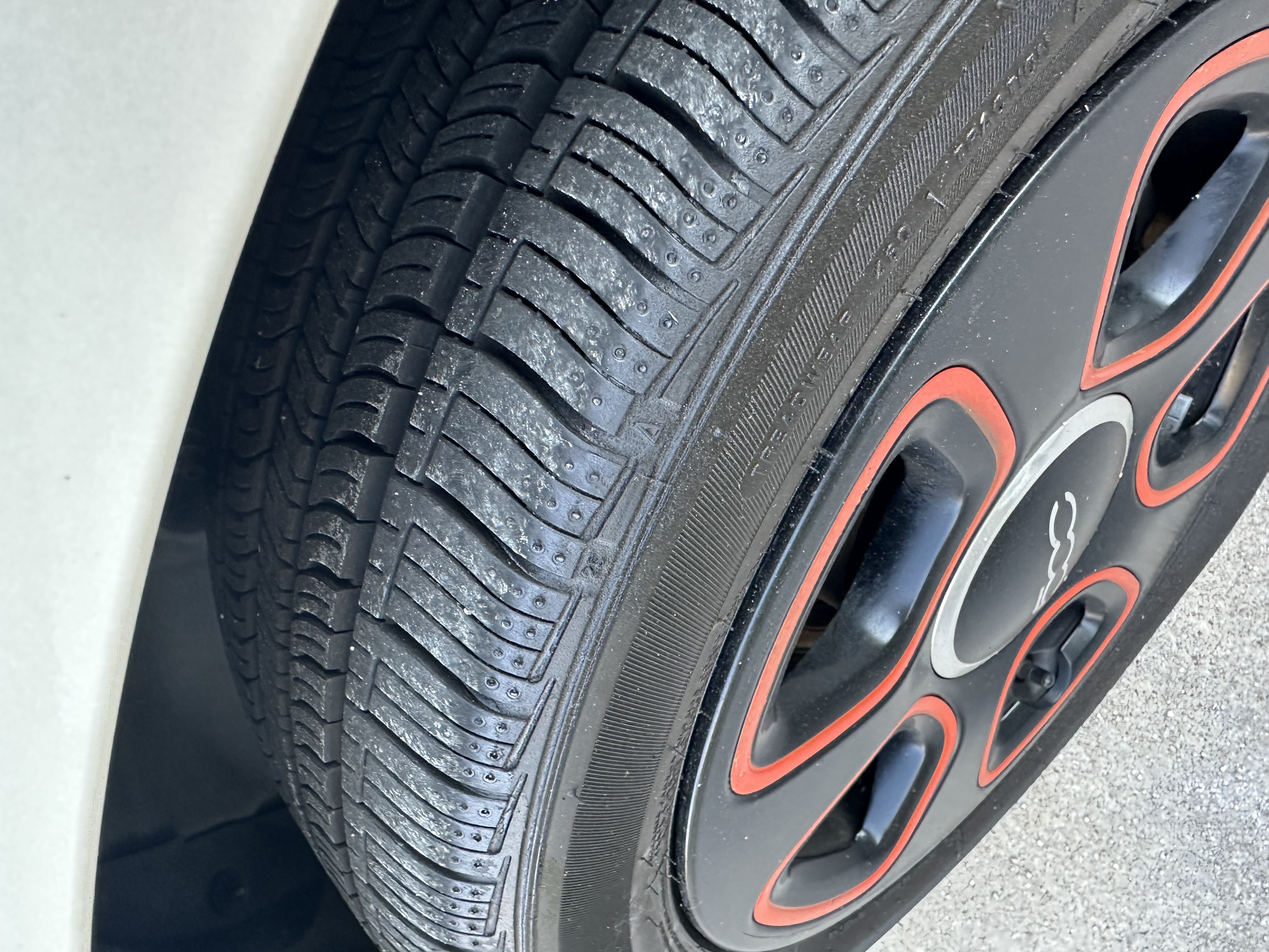 Used 2014 FIAT 500 e w/ Esport Package FWD image 14