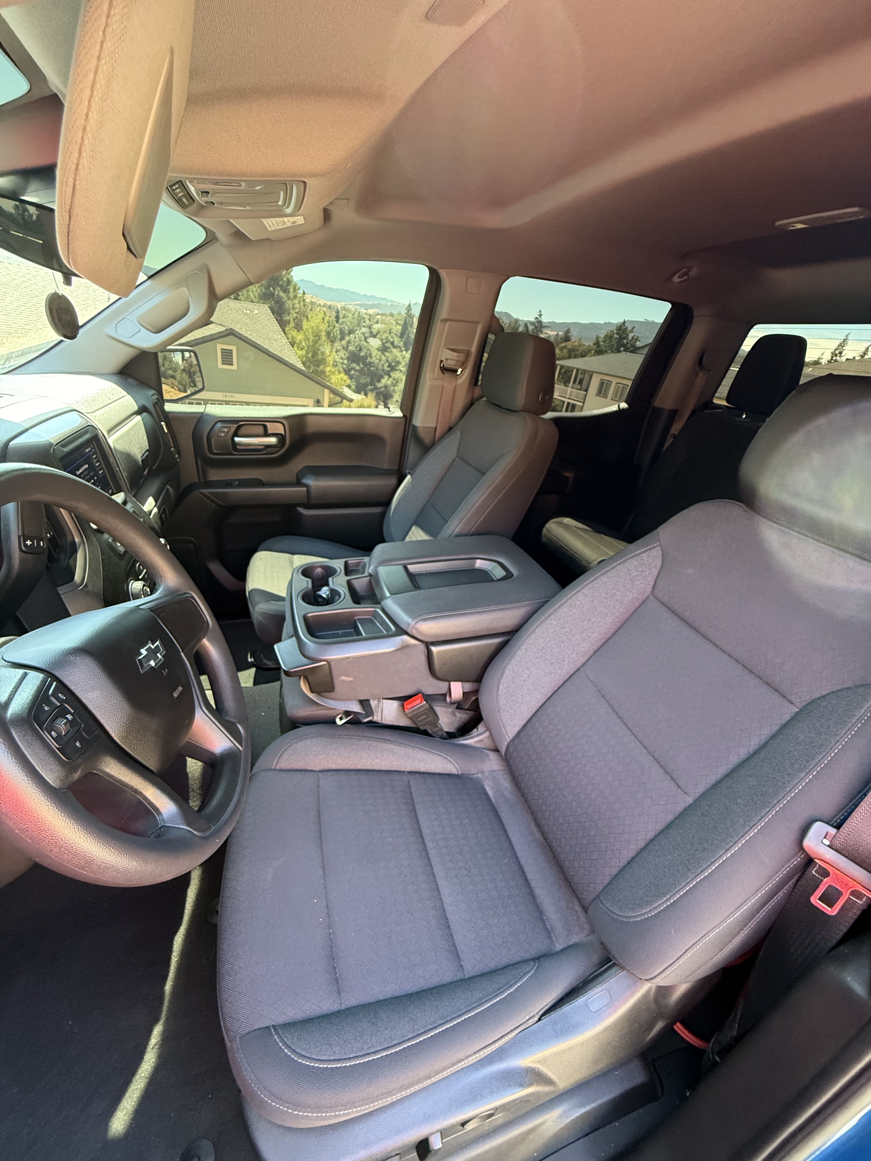 Used 2023 Chevrolet Silverado 1500 Custom Trail Boss w/ LPO, Dark Essentials Package AWD/4WD image 4