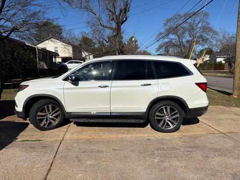 Used 2016 Honda Pilot Elite image 10