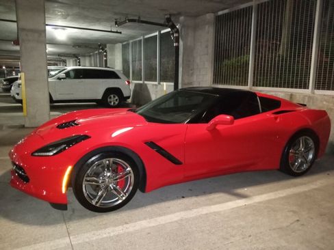 Used 2017 Chevrolet Corvette Stingray Coupe w/ Battery Protection Package RWD image 2