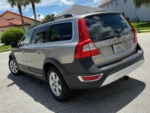 Used 2013 Volvo XC70 3.2 image 9