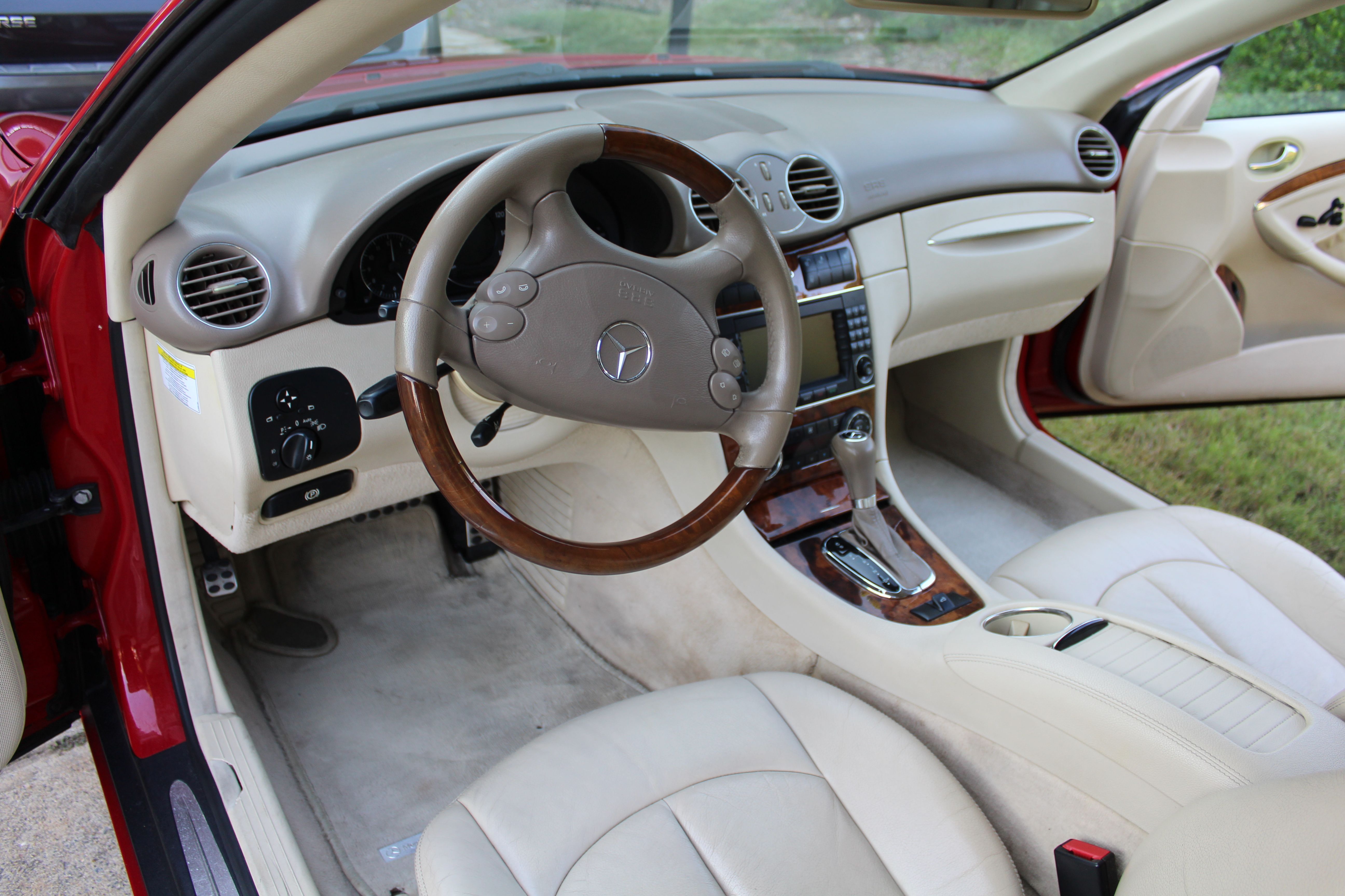 Used 2008 Mercedes-Benz CLK 350 Cabriolet image 23
